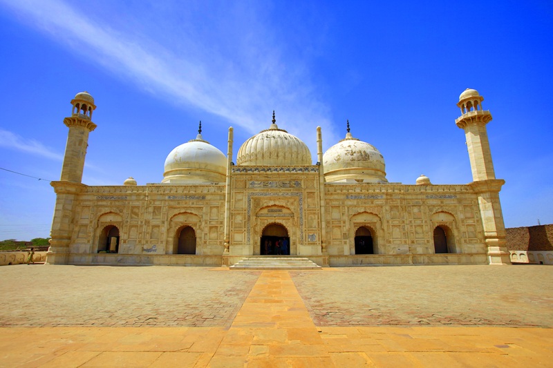 Derawar Fort